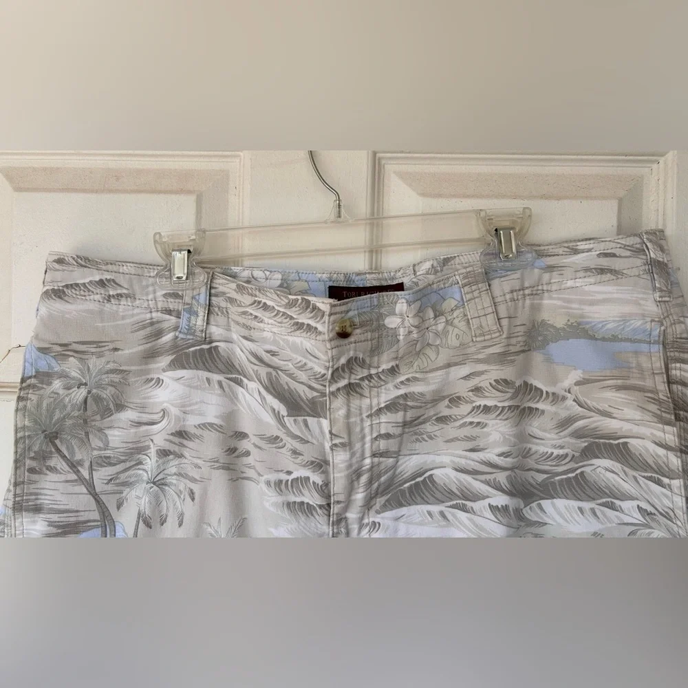 Tori Richard Honolulu Men’s 10” Shorts Muted‎ Tropical Print Size 40